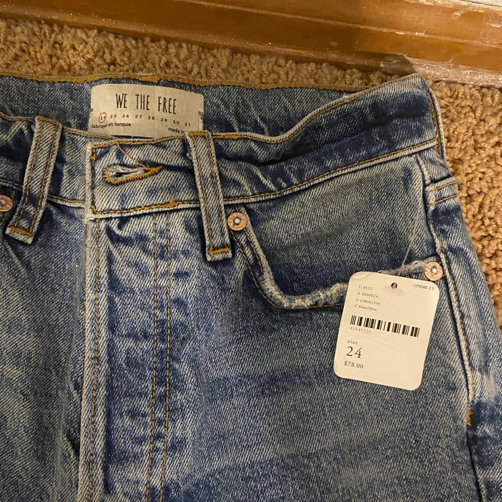 Jeans - Picture 3 of 4